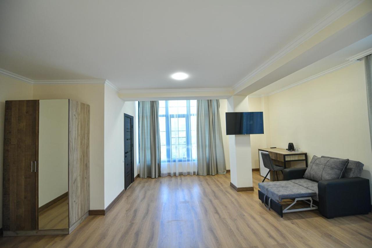 Madin Eco Hotel Debed Zewnętrze zdjęcie