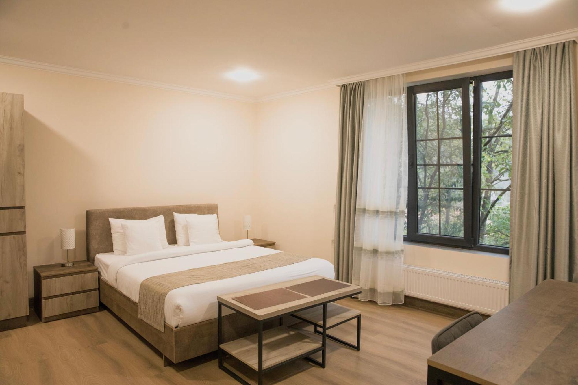 Madin Eco Hotel Debed Zewnętrze zdjęcie